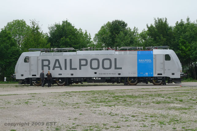 [estcpp4001.jpg]
