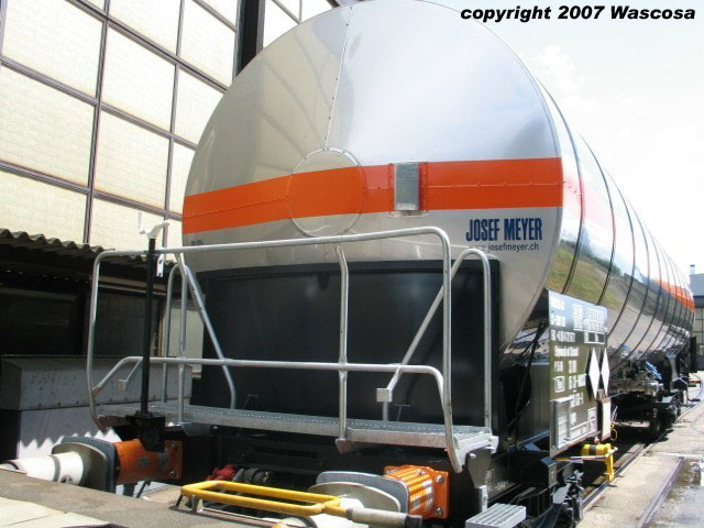 [estcpp9002.jpg]