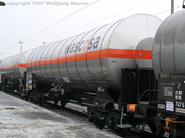 [estcpp9007.jpg]